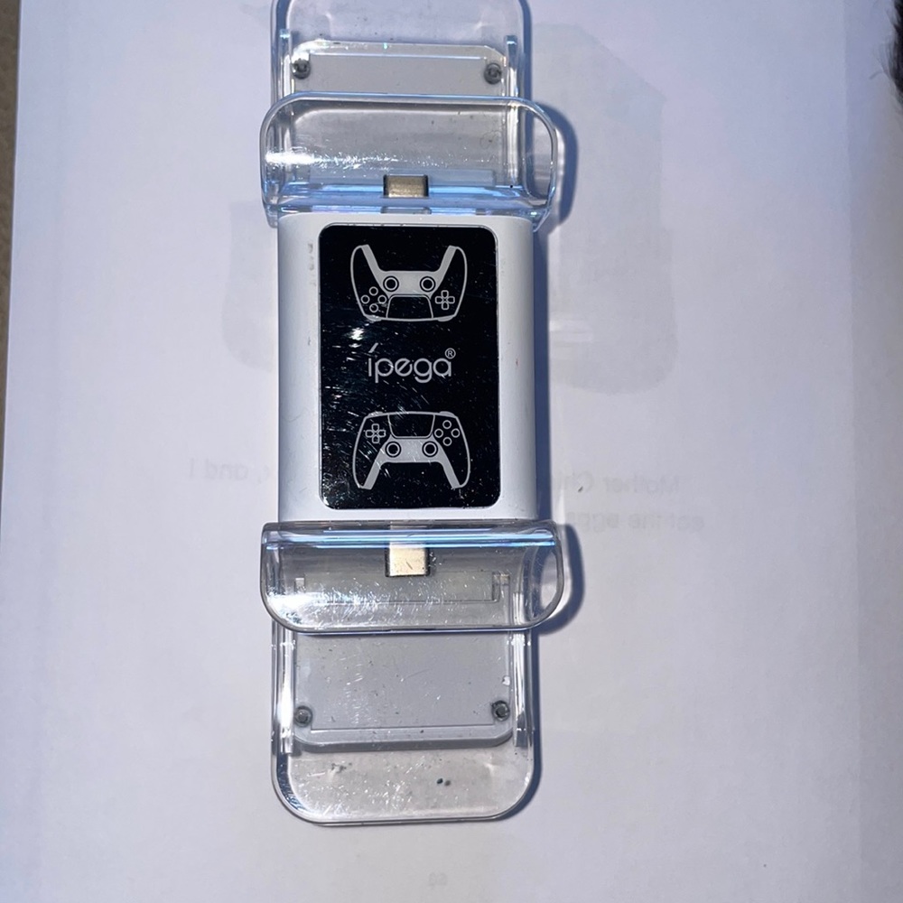 IPEG controller charging dock